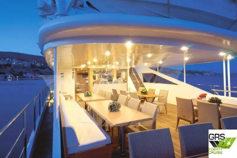 Buque de crucero en venta