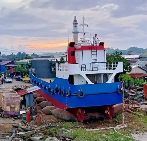 Buque de desembarco, tanque en venta