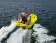 Buque de rescate en venta
