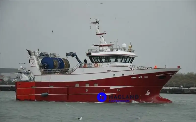 Buque de pesca con redes de cerco en venta
