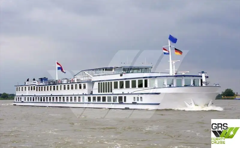 Buque de crucero en venta