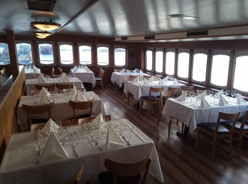 Buque de crucero en venta