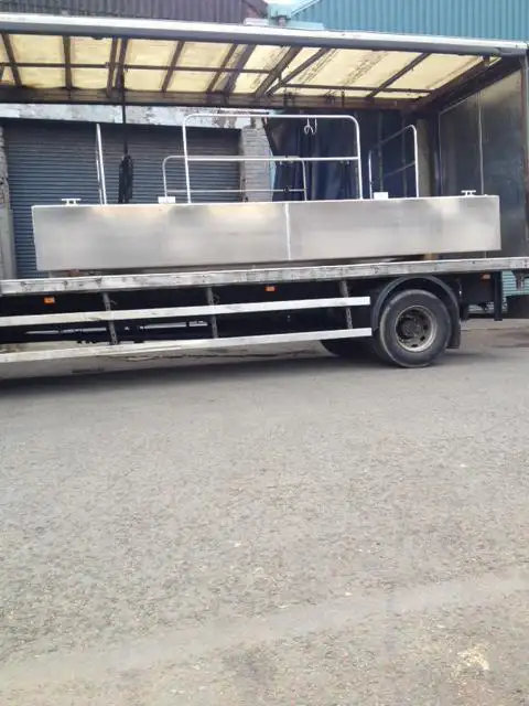 Buque portacontenedores en venta