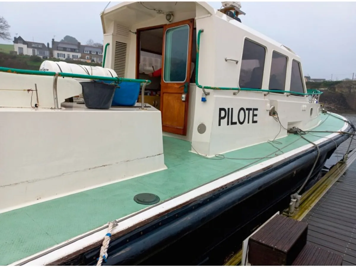 Lancha piloto en venta