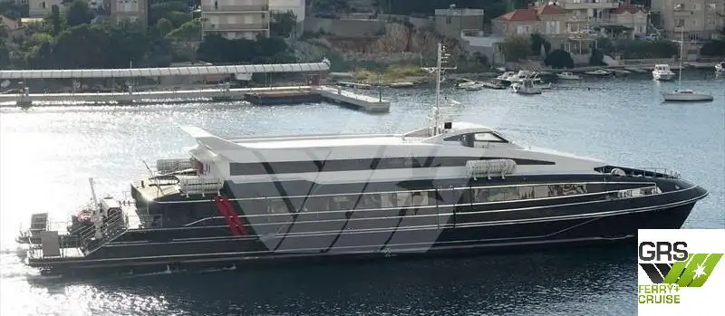 Buque de pasajeros en venta