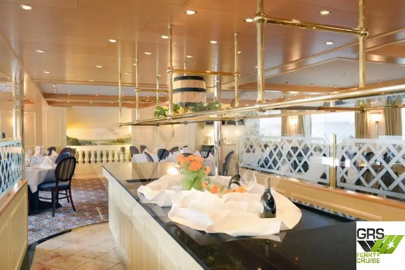Buque de crucero en venta