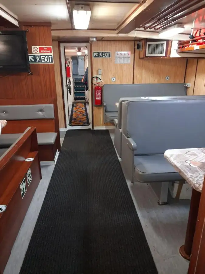 Lancha de tripulación en venta