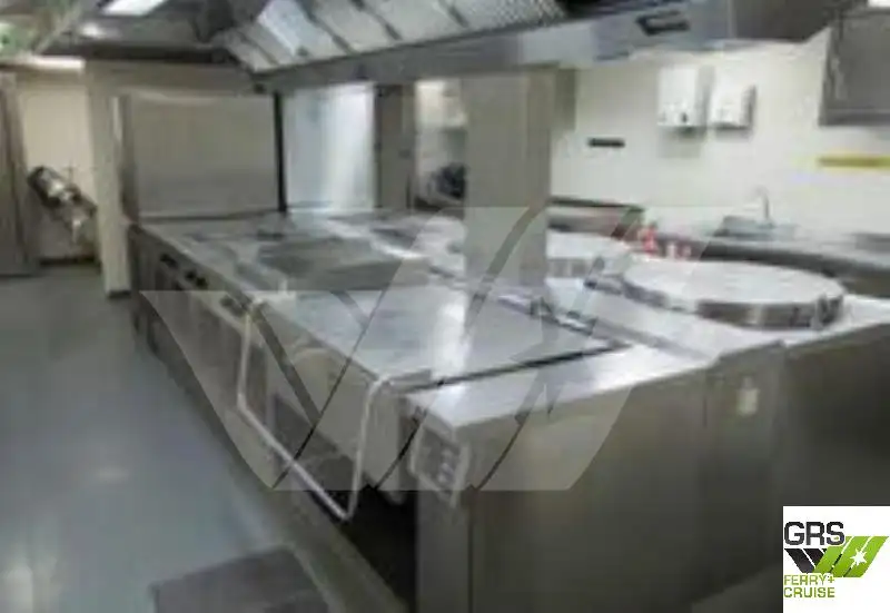 Buque portacontenedores en venta