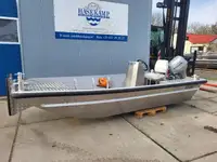 Barcos de trabajo en venta