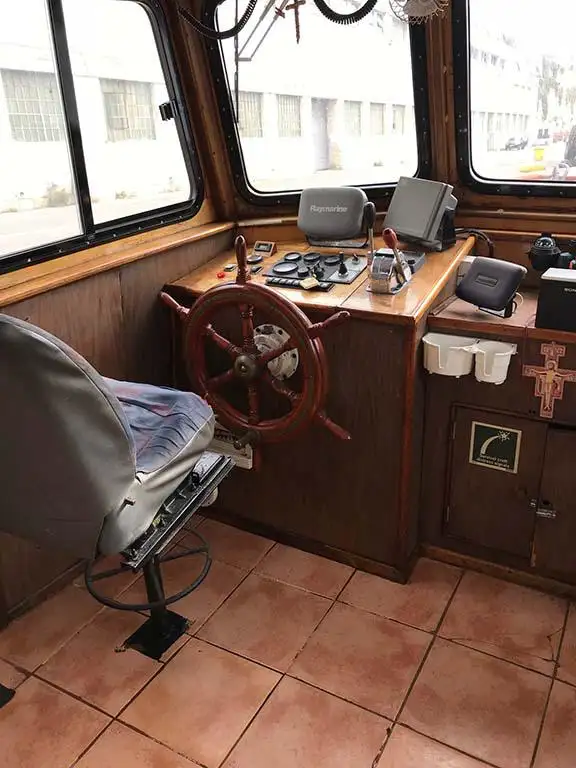 Embarcaciones de trabajo en venta