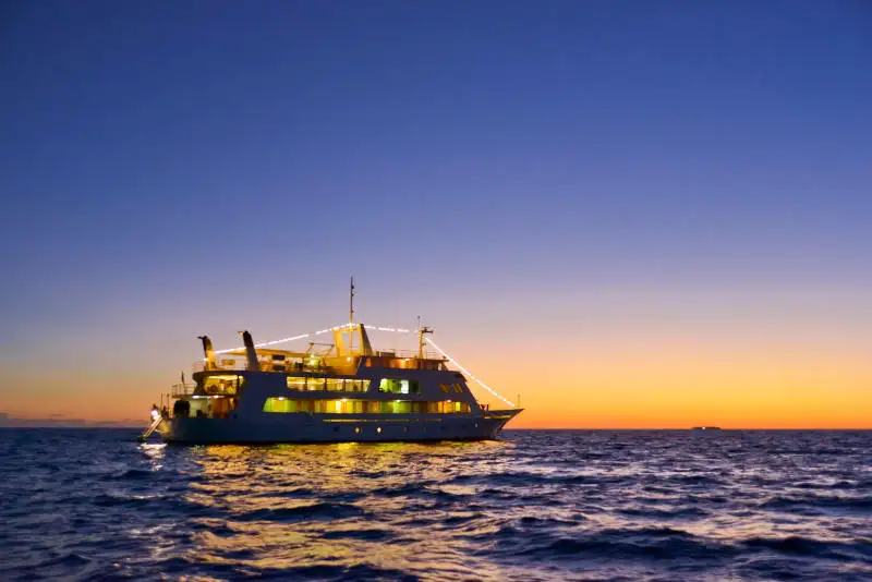 Buque de crucero en venta