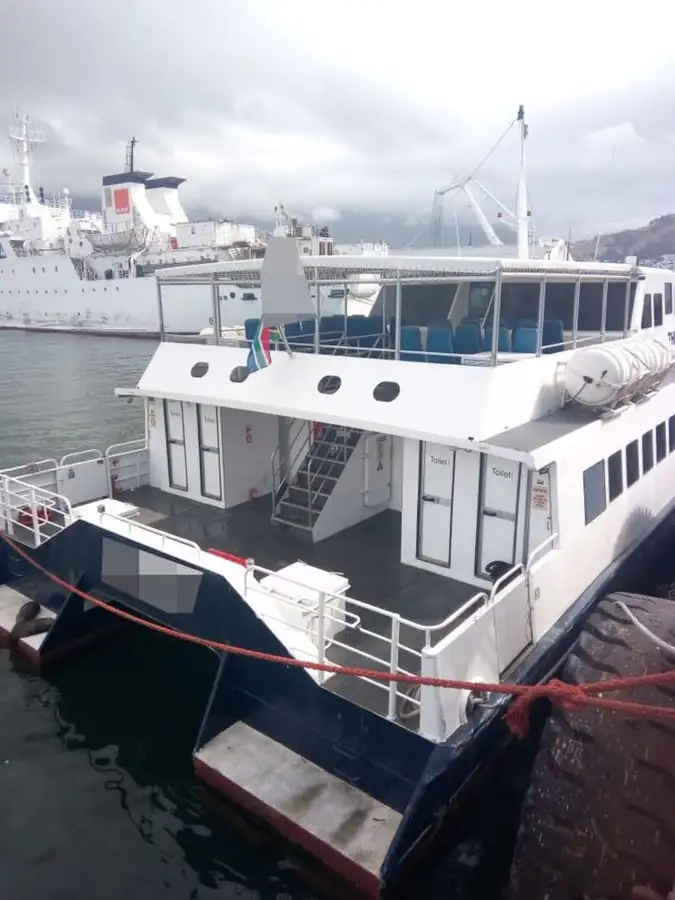 Buque de ferry en venta
