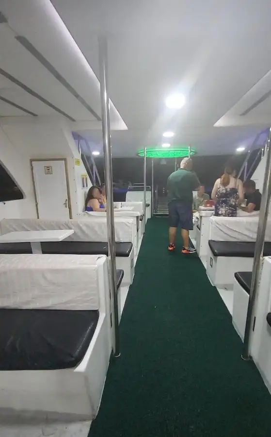 Buque de pasajeros en venta