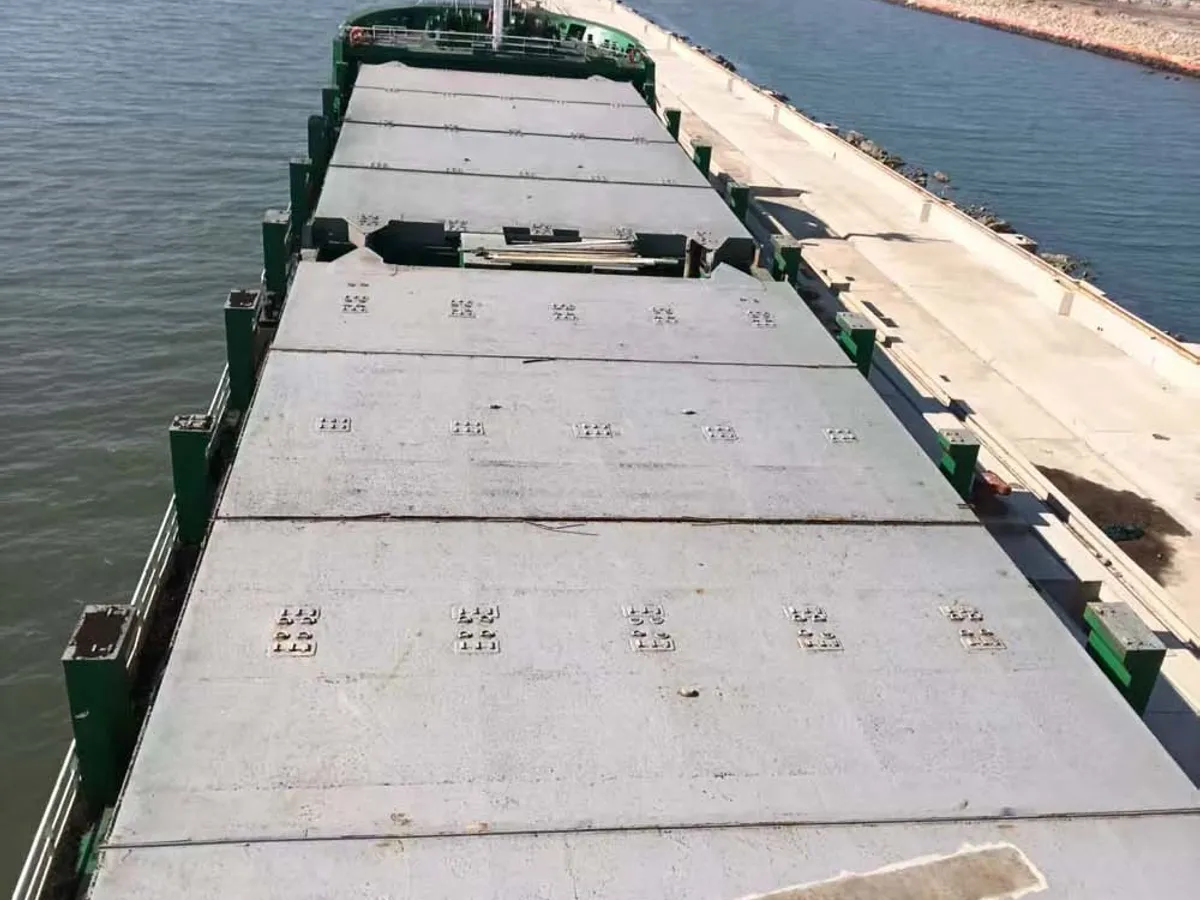 Buque portacontenedores en venta