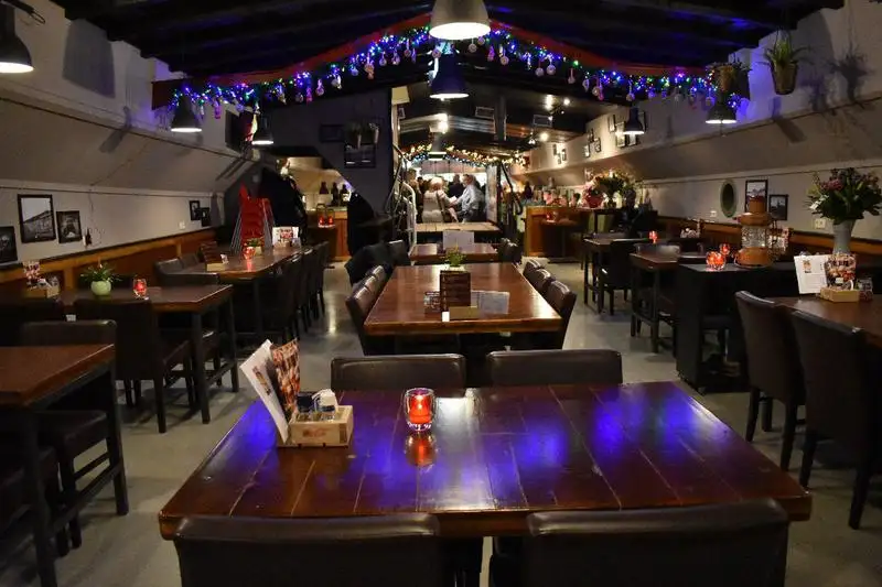 Buque restaurante en venta
