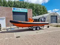 Embarcación neumática rígida en venta