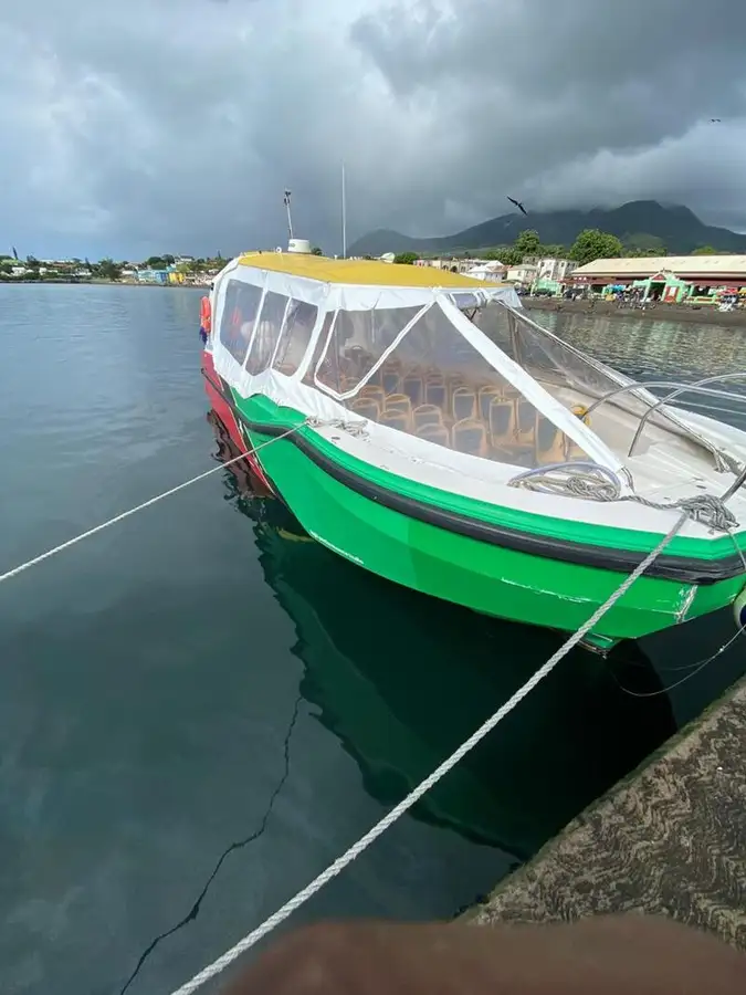 Buque de ferry en venta