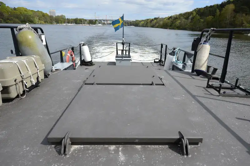 Buques navales/militares en venta