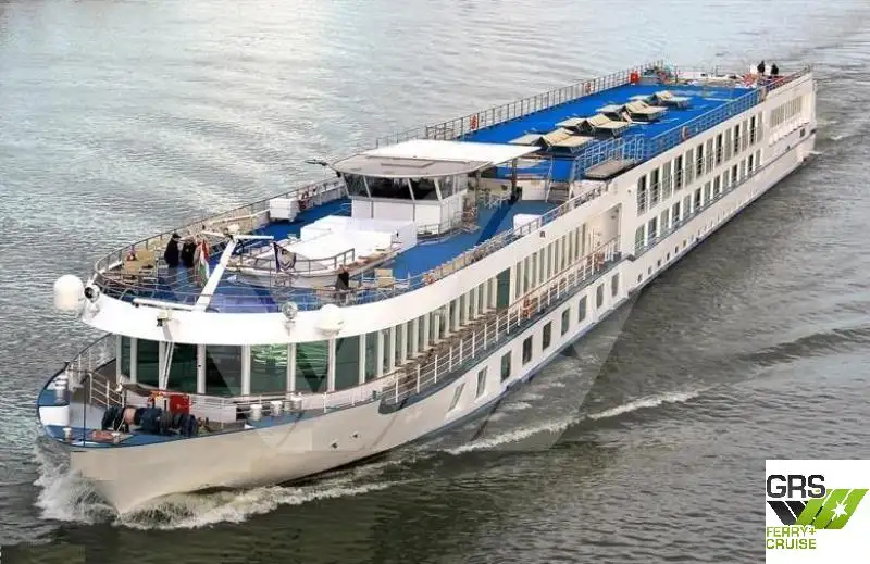 Buque de crucero en venta