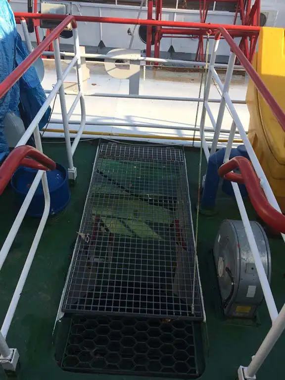 Buque portacontenedores en venta
