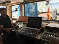 Buque de investigación en venta