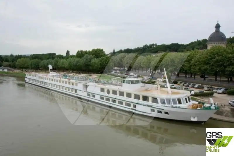 Buque de crucero en venta