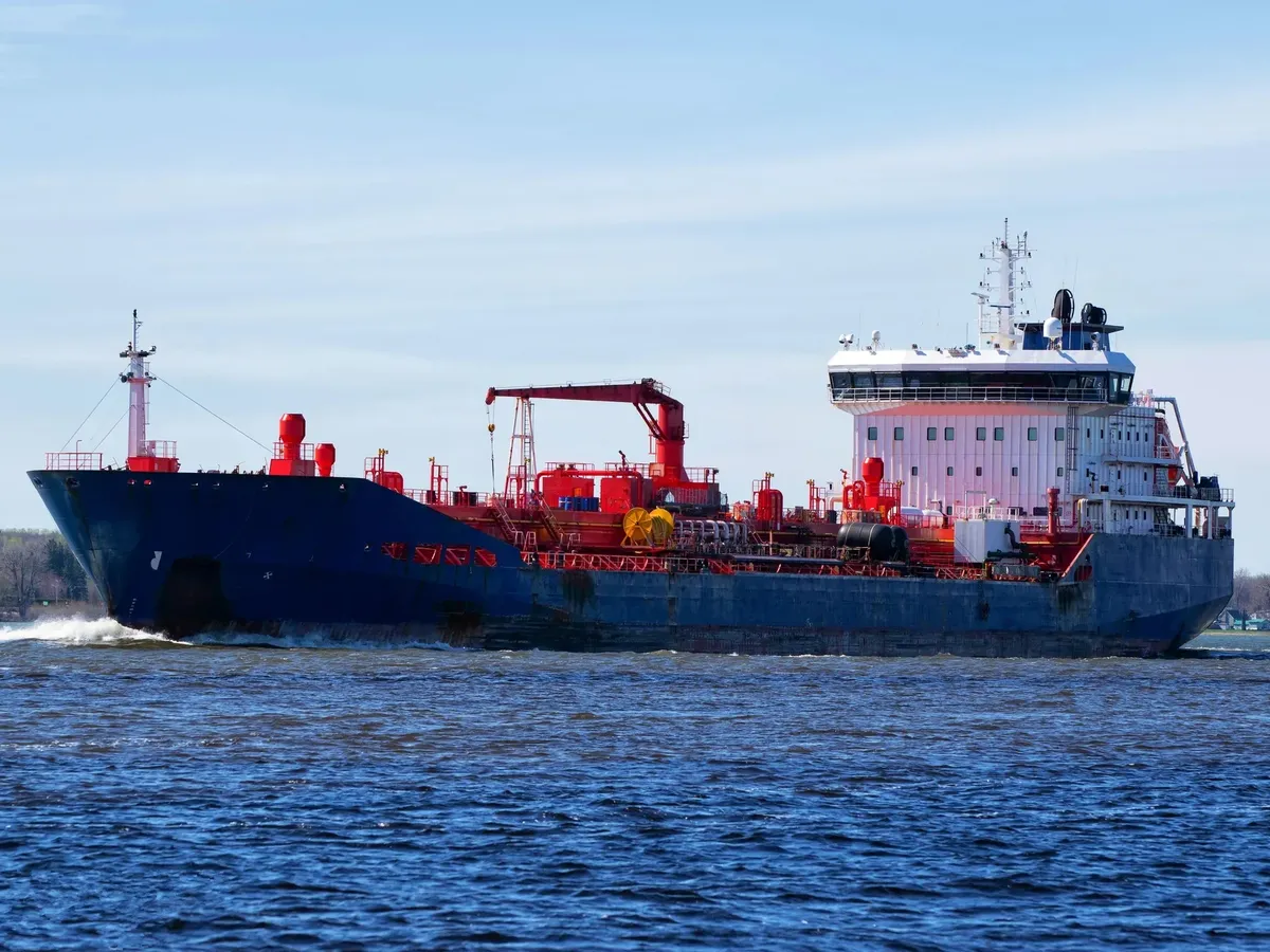 Petrolero de aprovisionamiento en venta