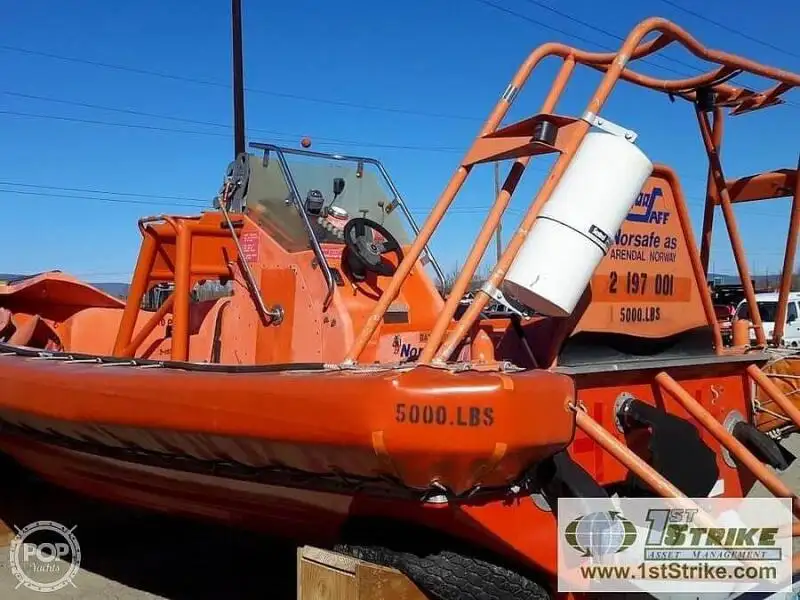 Buque de rescate en venta