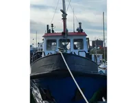 Patrullera en venta