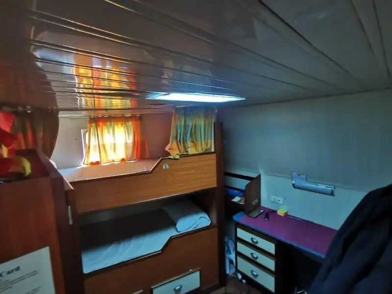 Buque de suministro en venta