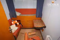 Buque de investigación en venta