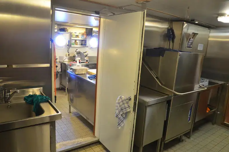 Buque portacontenedores en venta