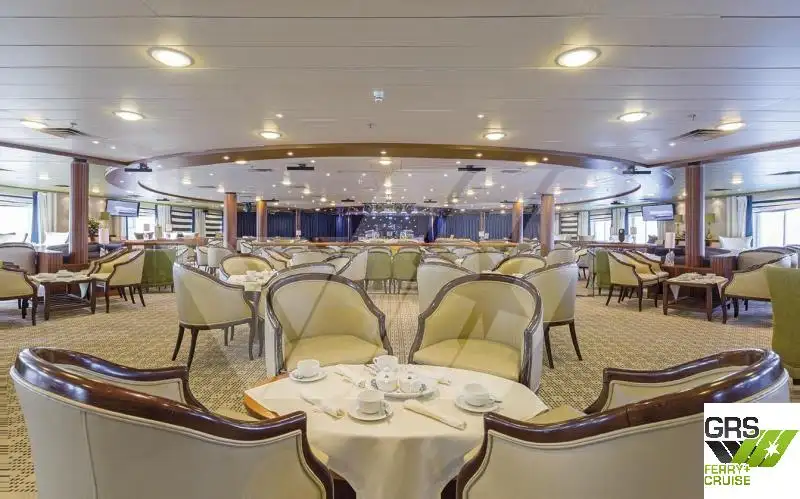 Buque de crucero en venta