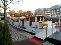 Buque de crucero en venta