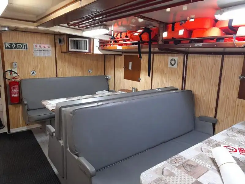 Lancha de tripulación en venta