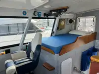 Buque de investigación en venta