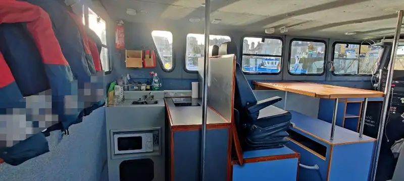 Buque portacontenedores en venta