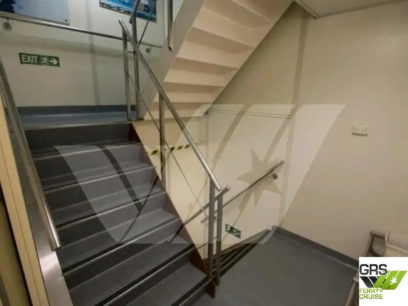 Buque de prospección en venta