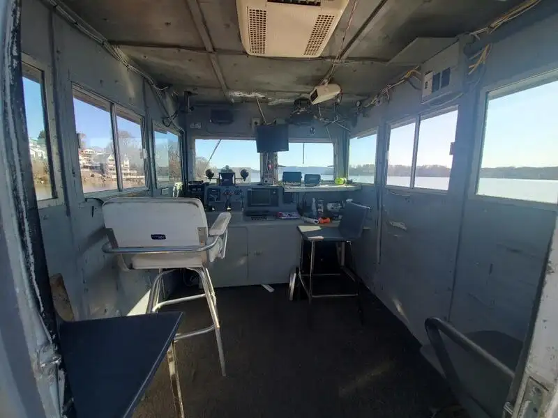 Buque de desembarco, tanque en venta