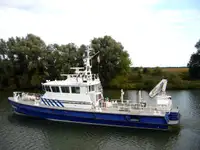 Patrullera en venta