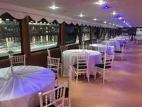 Buque de pasajeros en venta