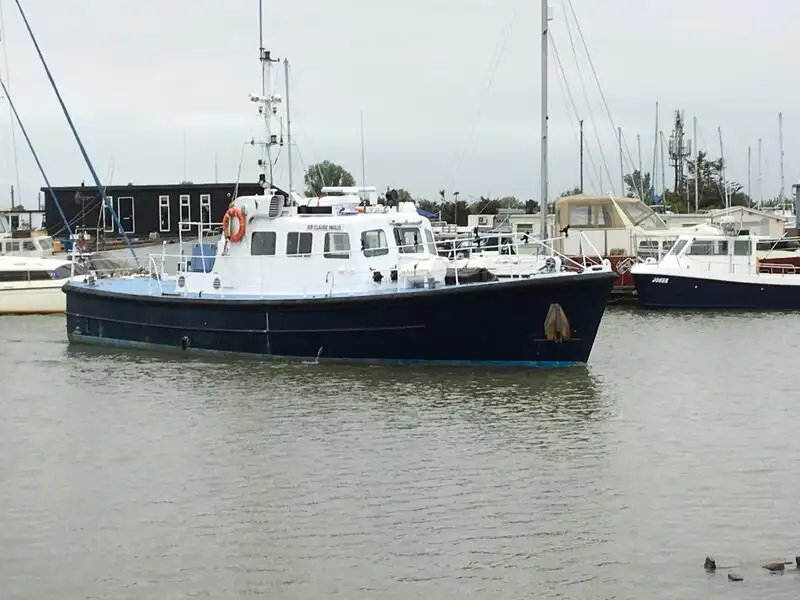 Barcos de trabajo en venta