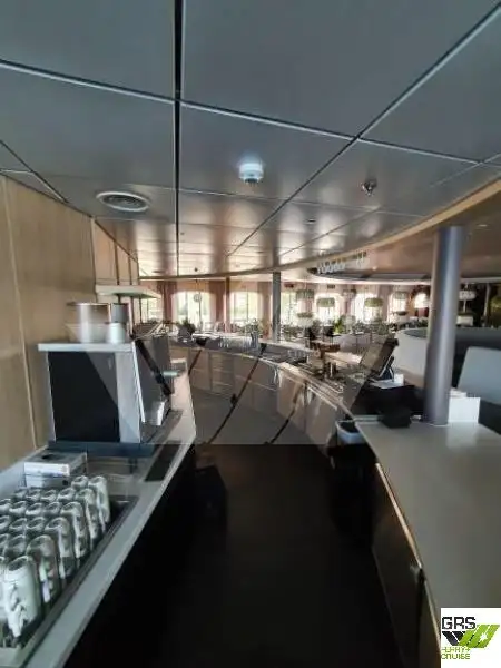 Buque de crucero en venta