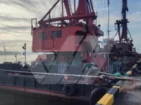 Buque grúa en venta