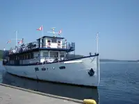 Buque de crucero en venta