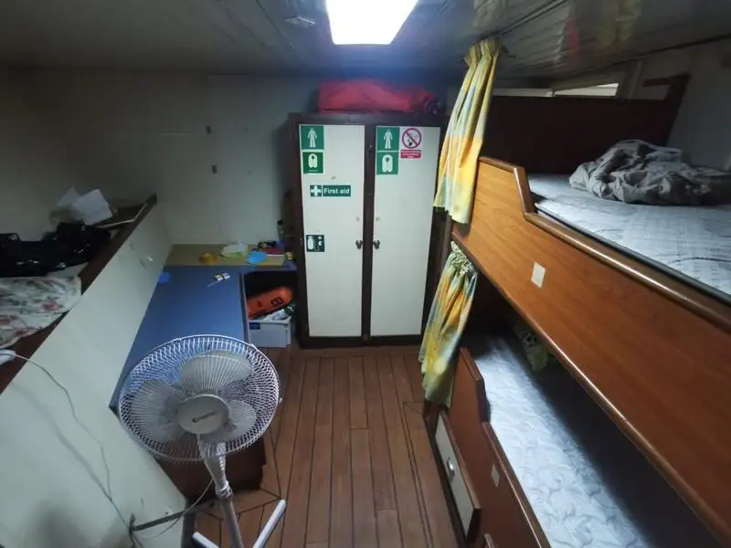 Buque de suministro en venta