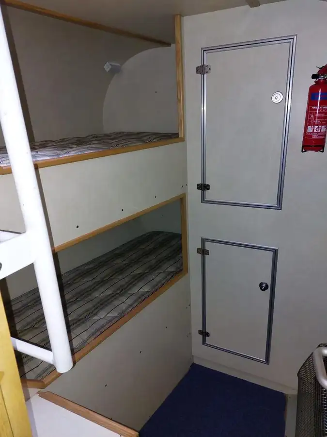 Buque de prospección en venta