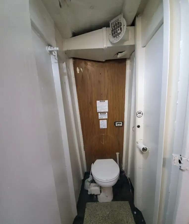 Buque de desembarco, tanque en venta