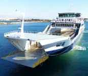 Buque de ferry en venta