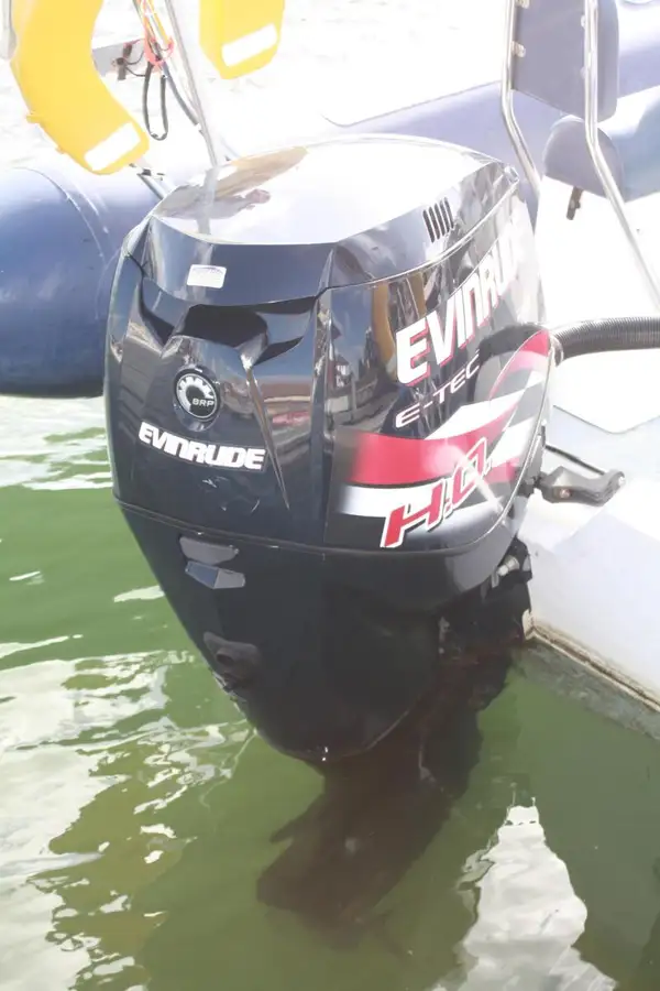 Bote inflable rígido en venta